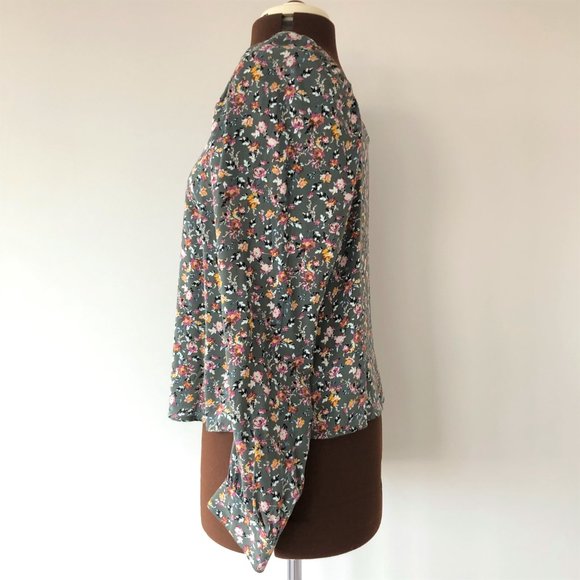 Sweetheart Neckline Cottagecore Floral Top - Picture 2 of 7